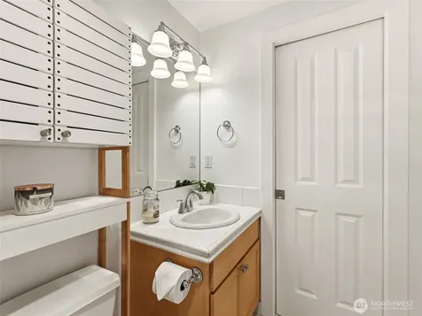 301 W Raye Street Seattle WA 98119