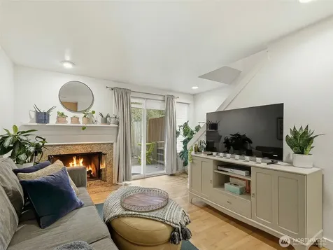 301 W Raye Street Seattle WA 98119