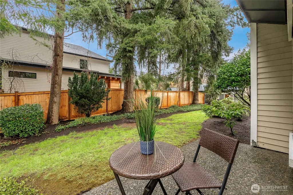 1607 102nd Place NE Bellevue WA 98004