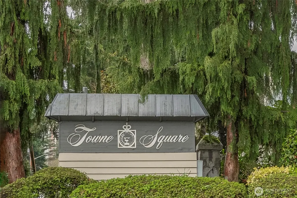 1607 102nd Place NE Bellevue WA 98004