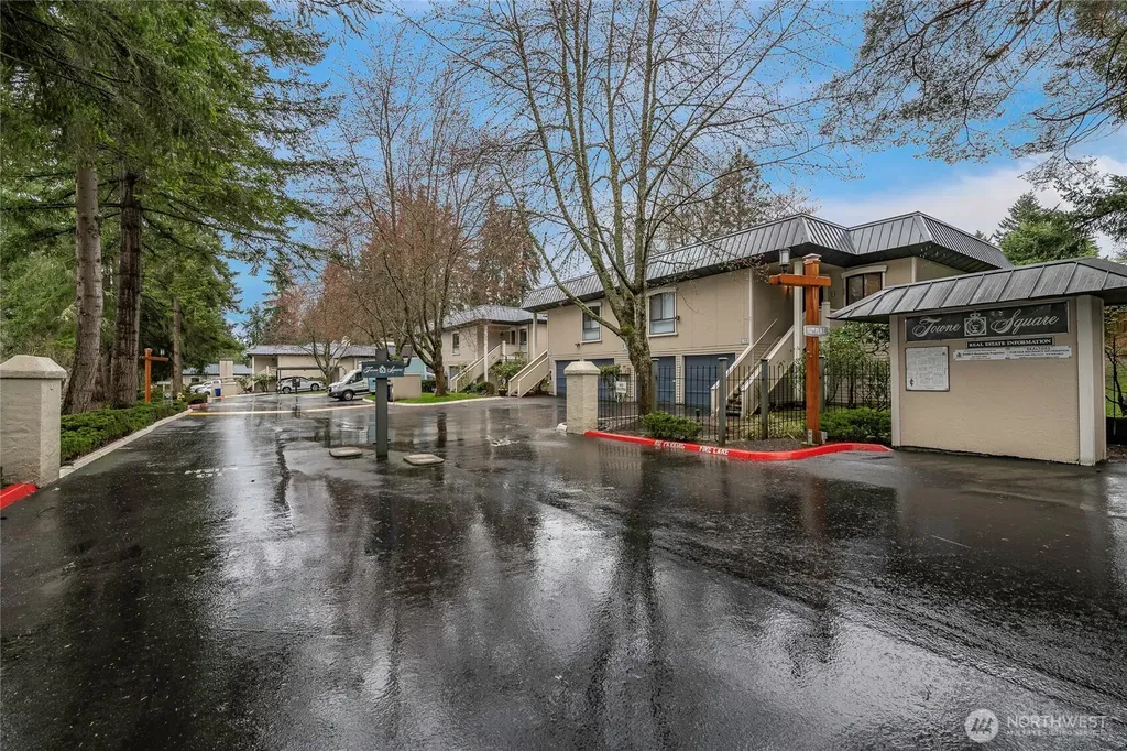 1607 102nd Place NE Bellevue WA 98004