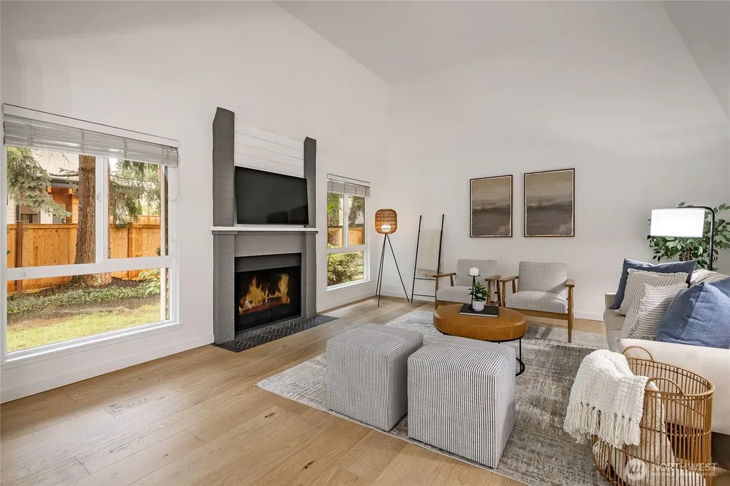 1607 102nd Place NE Bellevue WA 98004