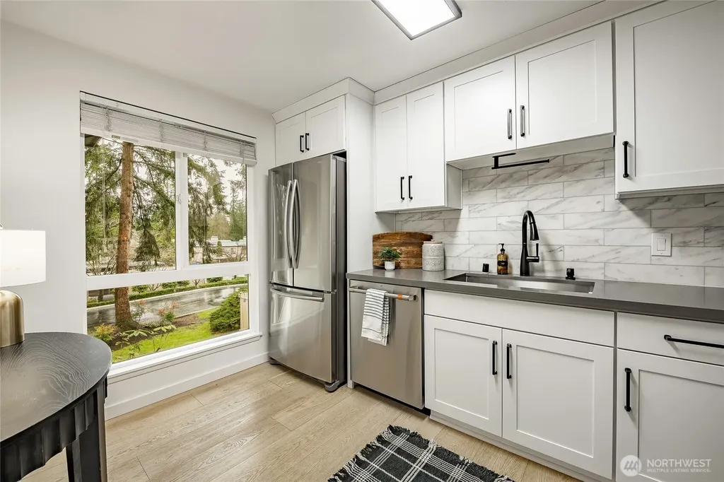 1607 102nd Place NE Bellevue WA 98004