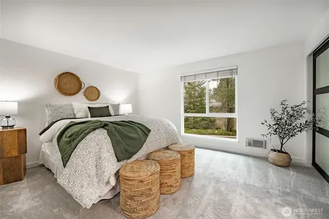 1607 102nd Place NE Bellevue WA 98004