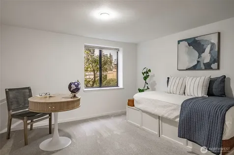 1607 102nd Place NE Bellevue WA 98004