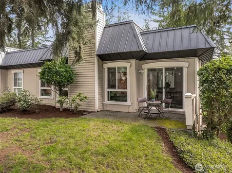 1607 102nd Place NE Bellevue WA 98004