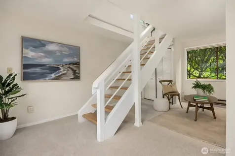 7946 Grand Avenue NE Bainbridge Island WA 98110
