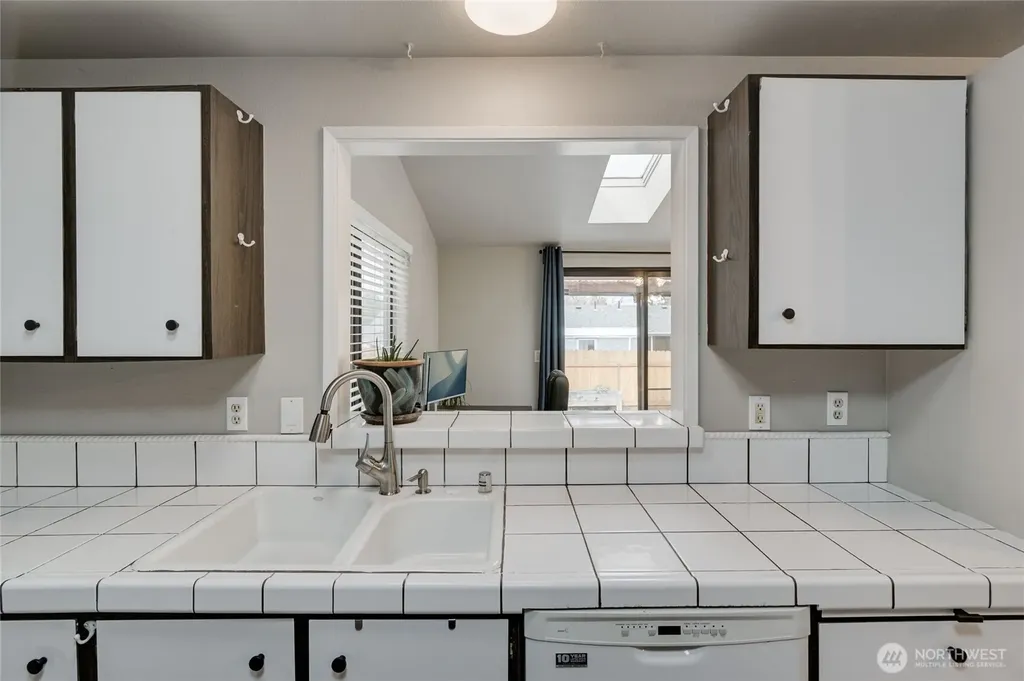 1228 NW Westridge Street Vancouver WA 98665