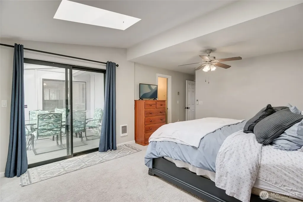 1228 NW Westridge Street Vancouver WA 98665