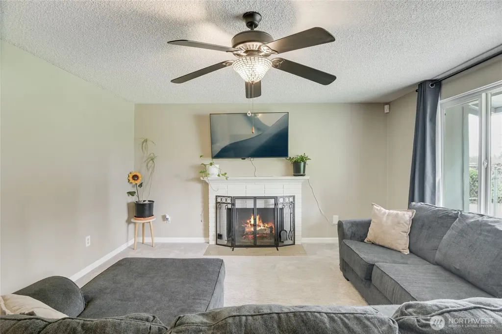 1228 NW Westridge Street Vancouver WA 98665