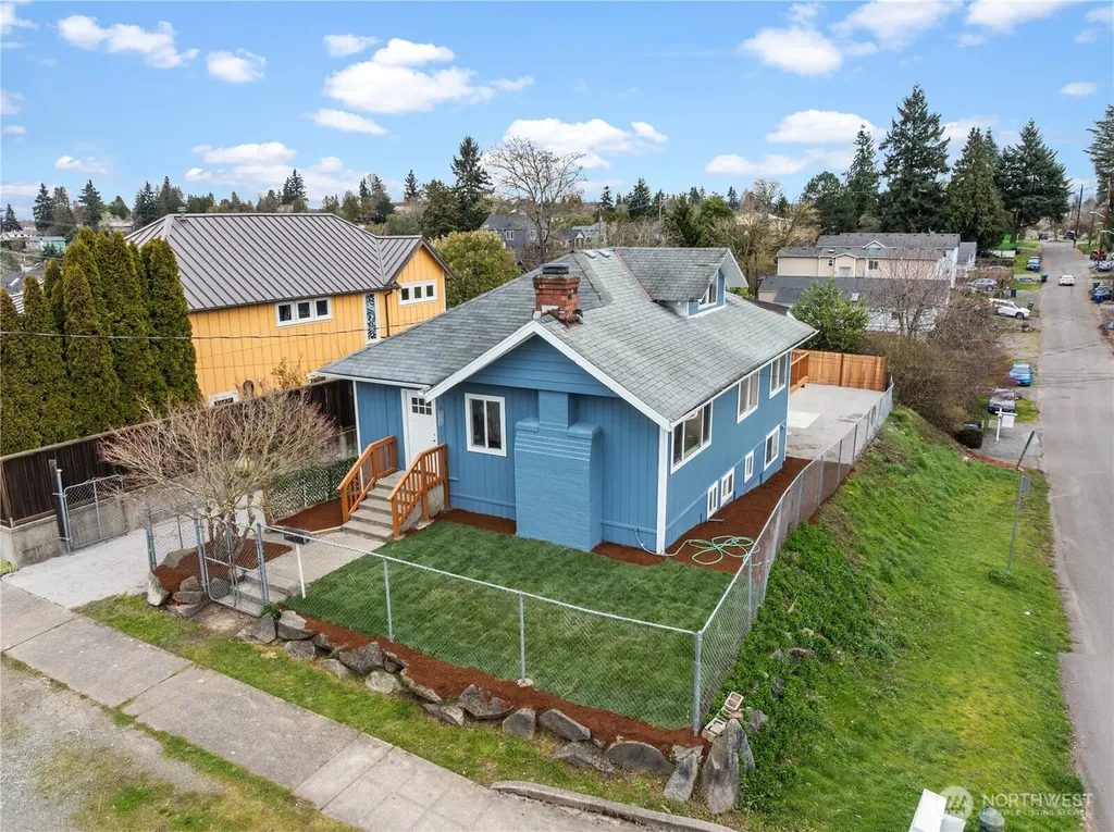 5518 39th Avenue S Seattle WA 98118