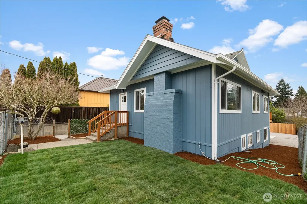 5518 39th Avenue S Seattle WA 98118