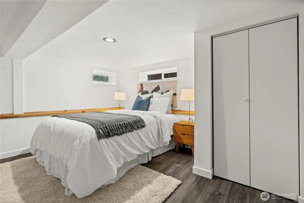 5518 39th Avenue S Seattle WA 98118