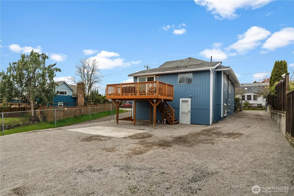 5518 39th Avenue S Seattle WA 98118