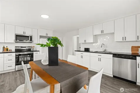 5518 39th Avenue S Seattle WA 98118