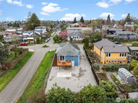 5518 39th Avenue S Seattle WA 98118