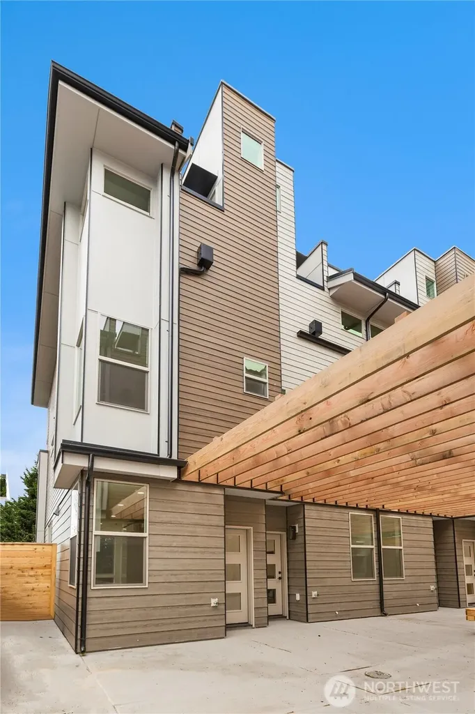 3819 Fremont Avenue N Seattle WA 98103
