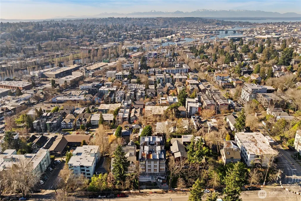 3819 Fremont Avenue N Seattle WA 98103