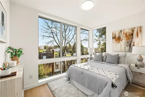 3819 Fremont Avenue N Seattle WA 98103