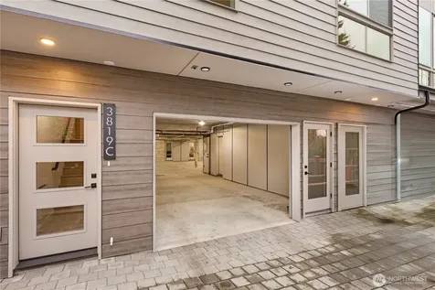 3819 Fremont Avenue N Seattle WA 98103