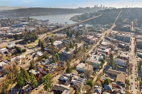 3819 Fremont Avenue N Seattle WA 98103