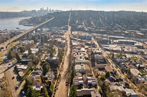 3819 Fremont Avenue N Seattle WA 98103