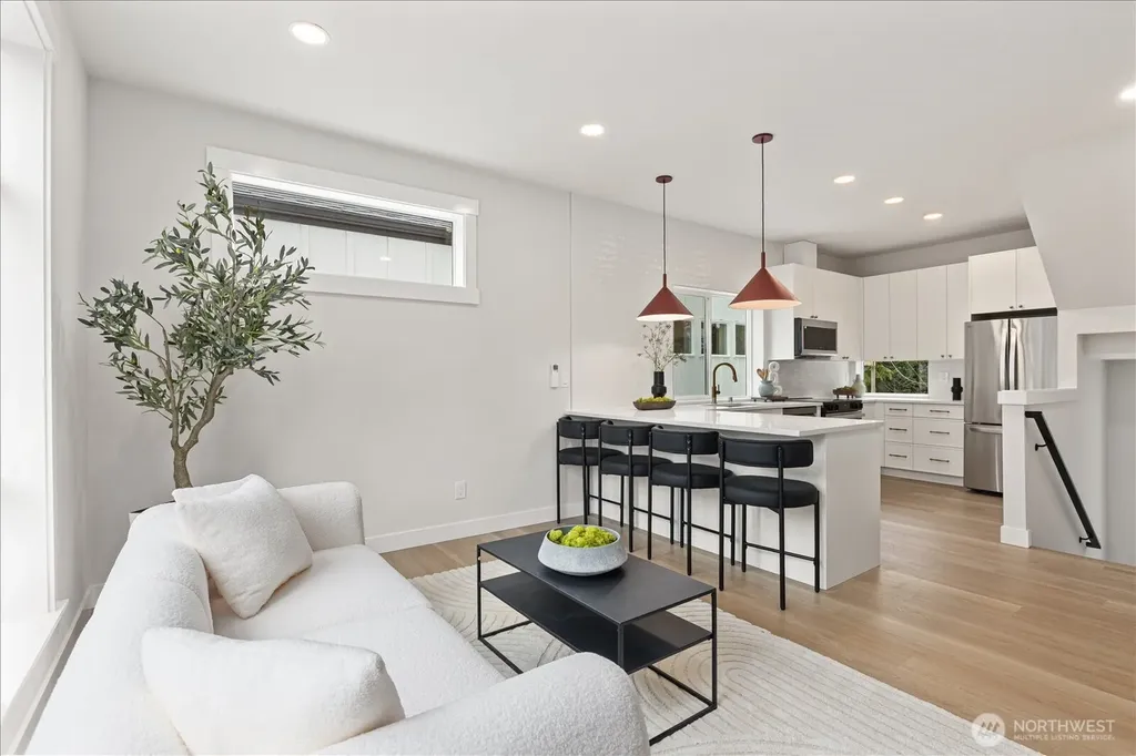 14308 Roslyn Place N Seattle WA 98133
