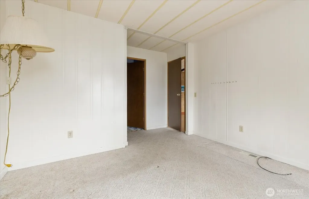 1677 Penn Cove Road Oak Harbor WA 98277