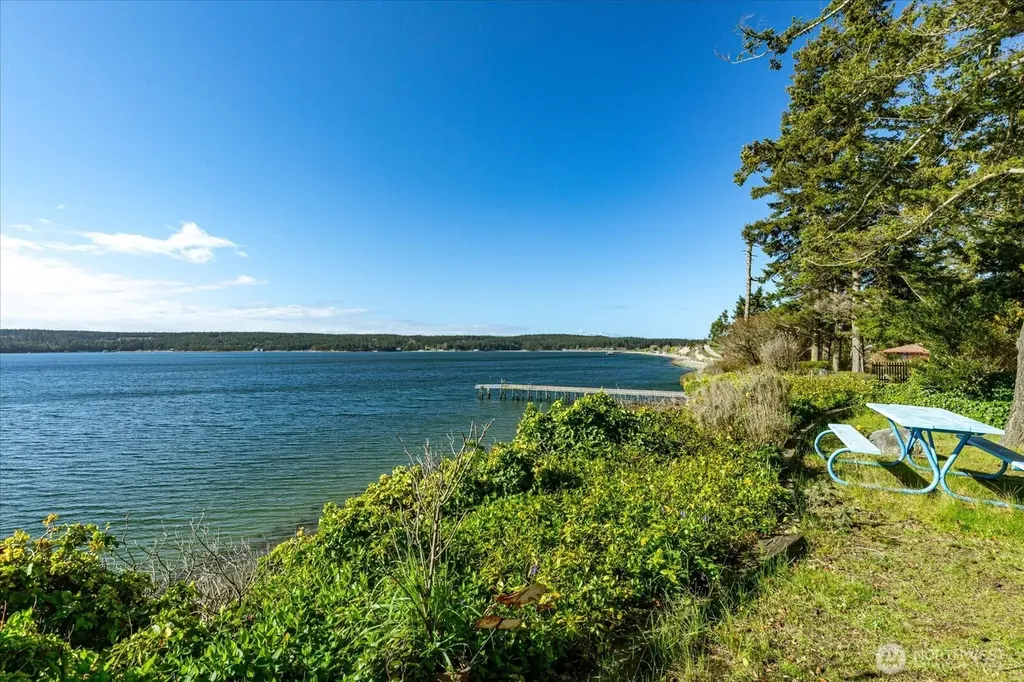 1677 Penn Cove Road Oak Harbor WA 98277
