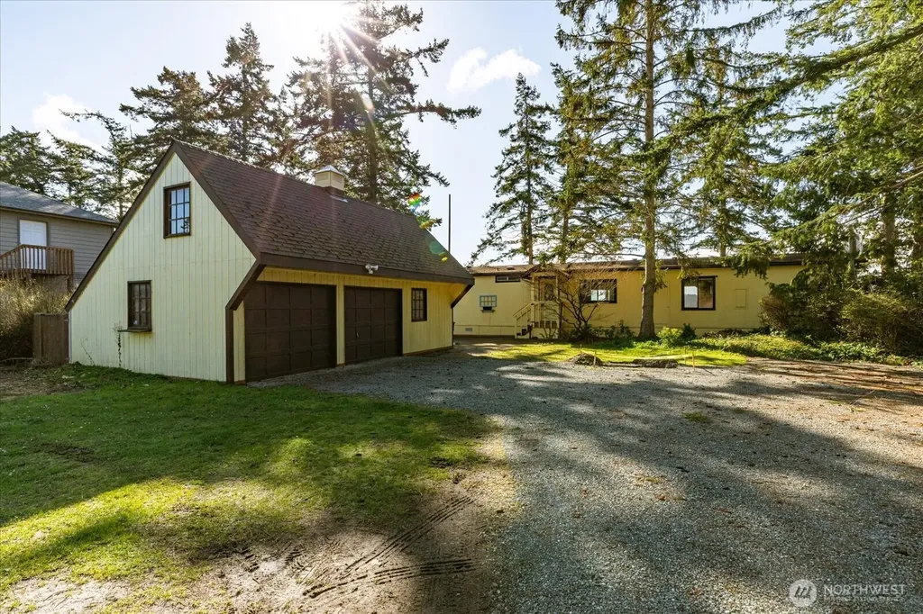 1677 Penn Cove Road Oak Harbor WA 98277