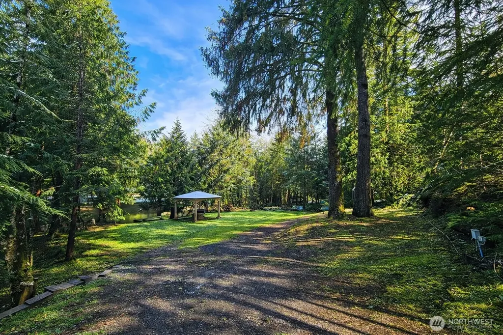 300 W Arrowhead Drive Elma WA 98541