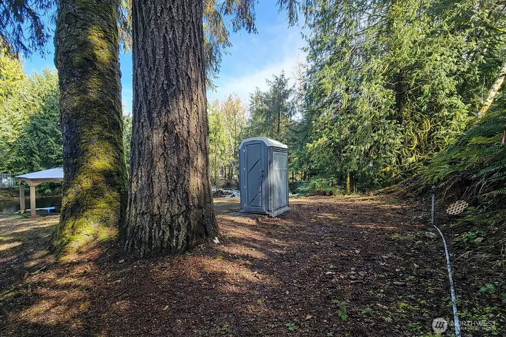 300 W Arrowhead Drive Elma WA 98541