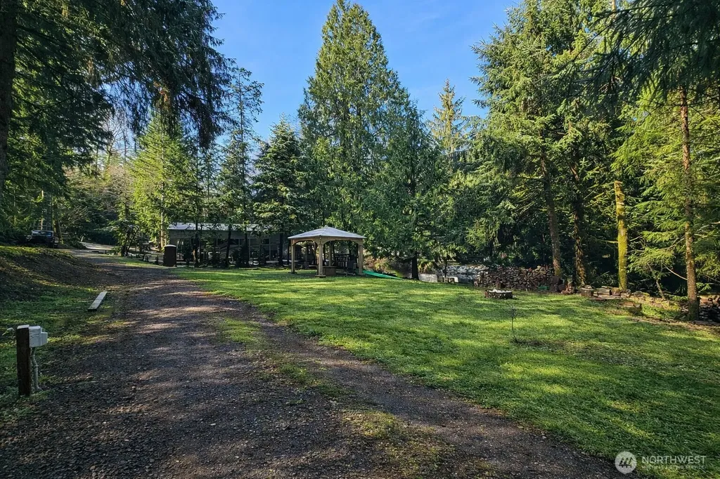 300 W Arrowhead Drive Elma WA 98541