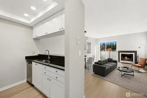 8812 20th Avenue NE Seattle WA 98115