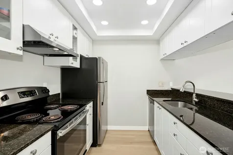 8812 20th Avenue NE Seattle WA 98115