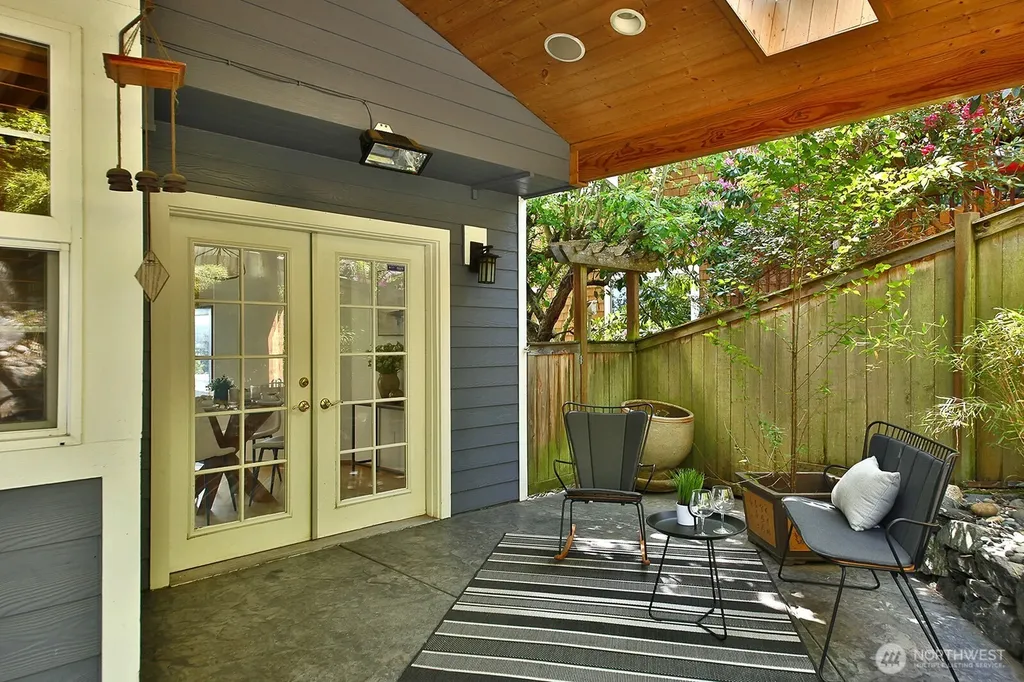 4996 Lilac Drive Freeland WA 98249