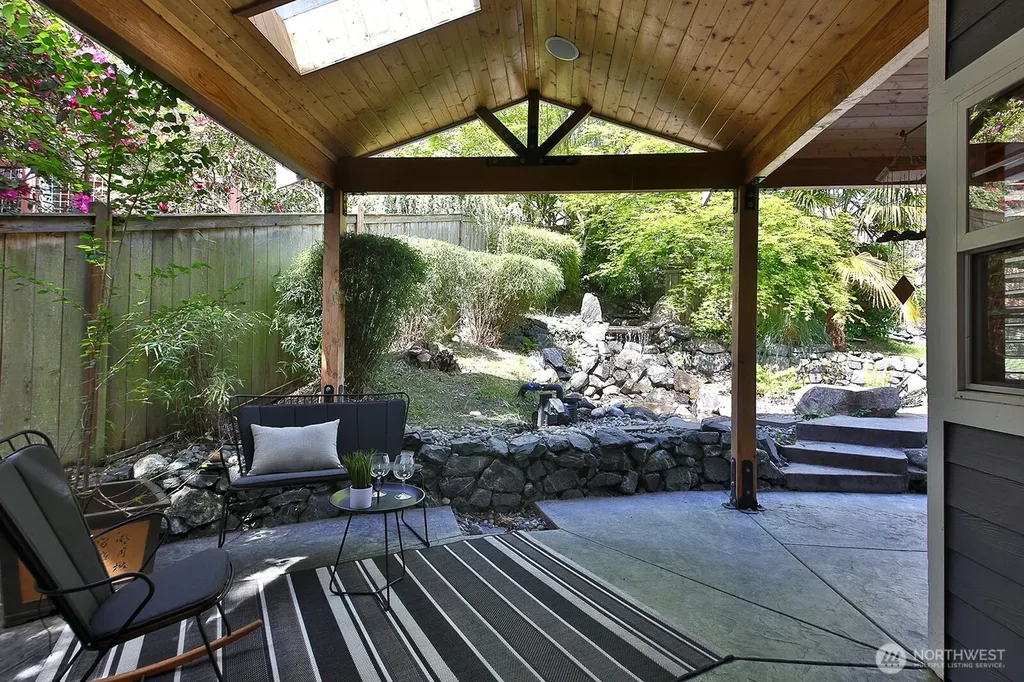 4996 Lilac Drive Freeland WA 98249