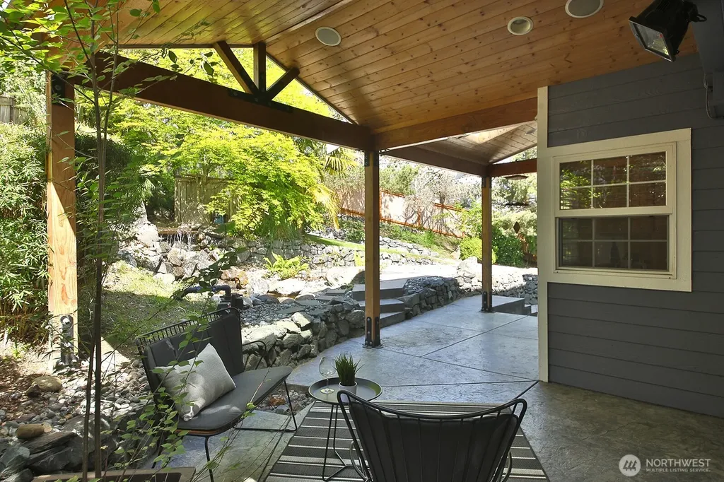 4996 Lilac Drive Freeland WA 98249