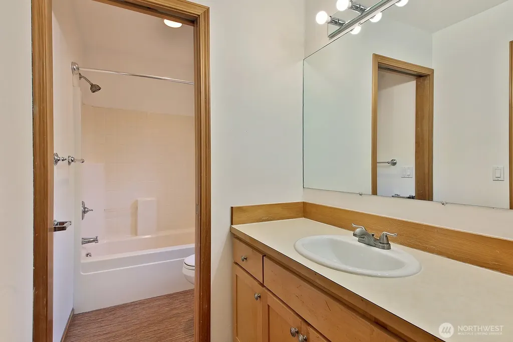 4996 Lilac Drive Freeland WA 98249