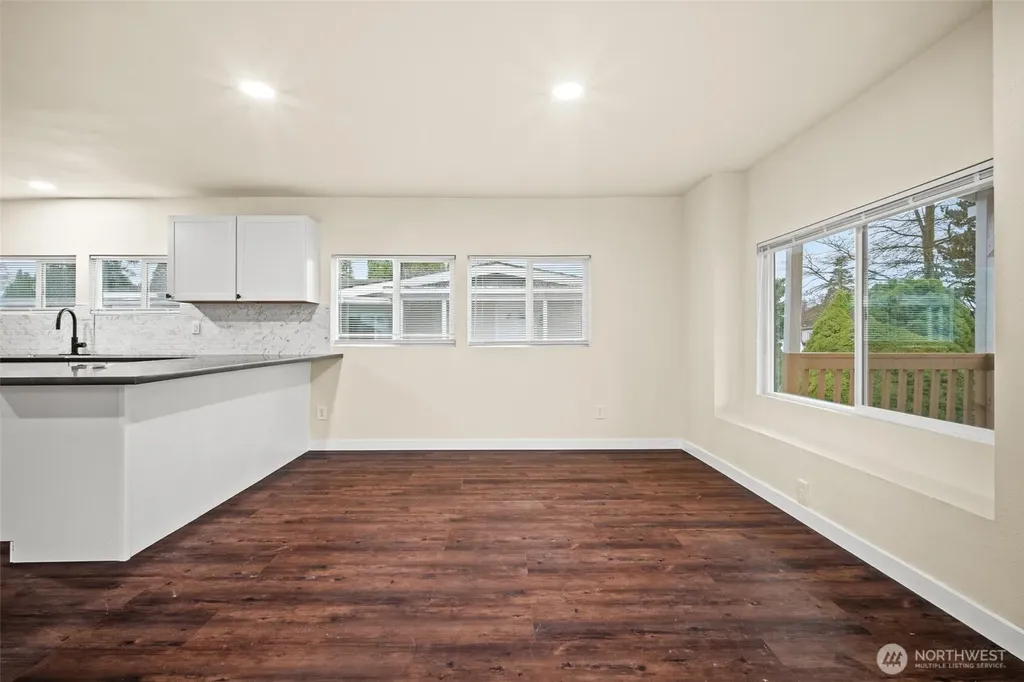 2392 Douglas Road Ferndale WA 98248