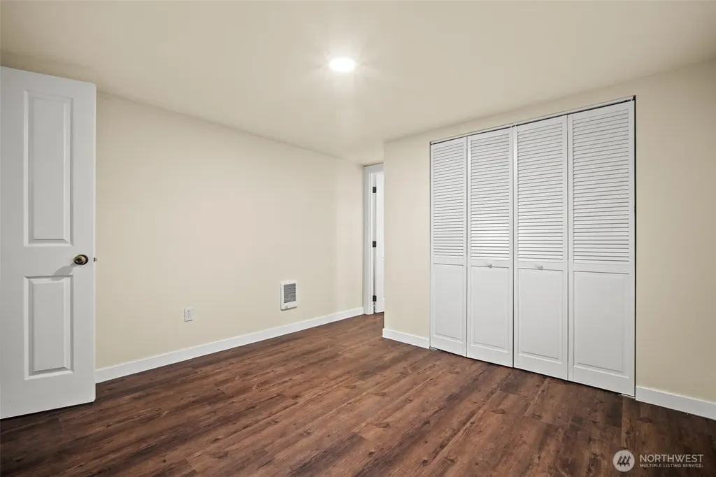 2392 Douglas Road Ferndale WA 98248