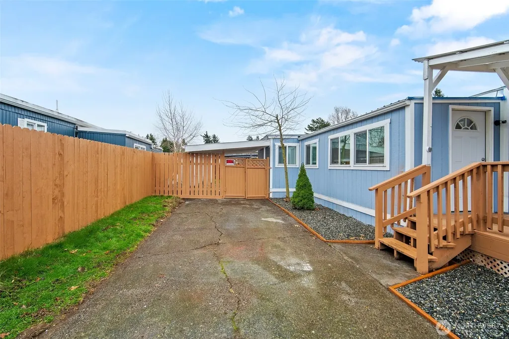 2392 Douglas Road Ferndale WA 98248