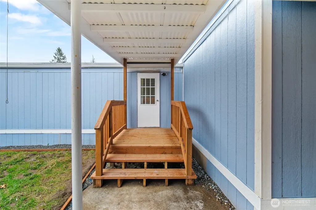 2392 Douglas Road Ferndale WA 98248