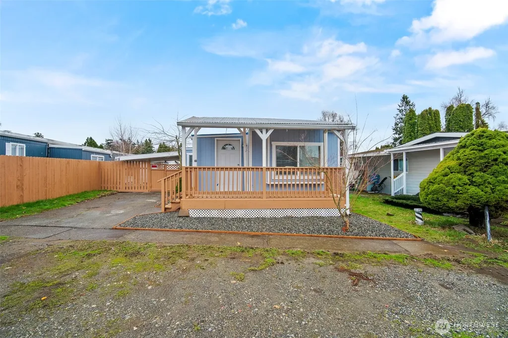 2392 Douglas Road Ferndale WA 98248