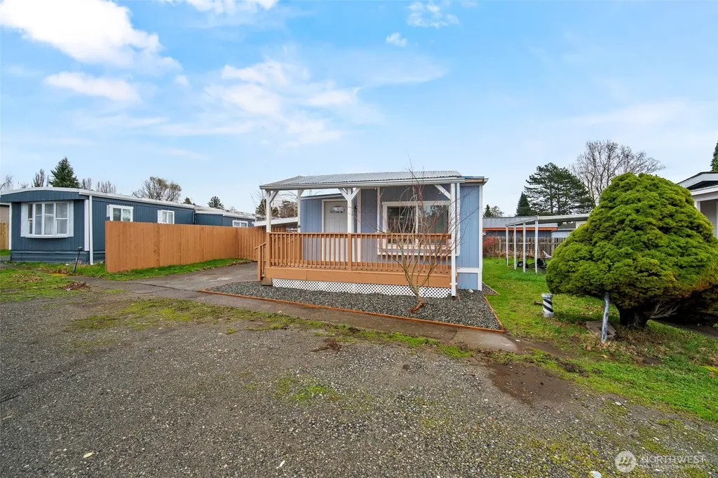2392 Douglas Road Ferndale WA 98248