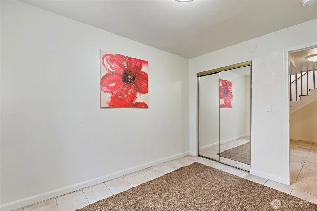1521 E Spruce Street Seattle WA 98122