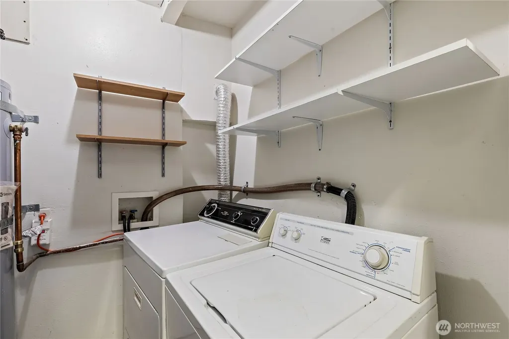 1521 E Spruce Street Seattle WA 98122