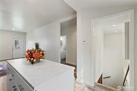 1521 E Spruce Street Seattle WA 98122