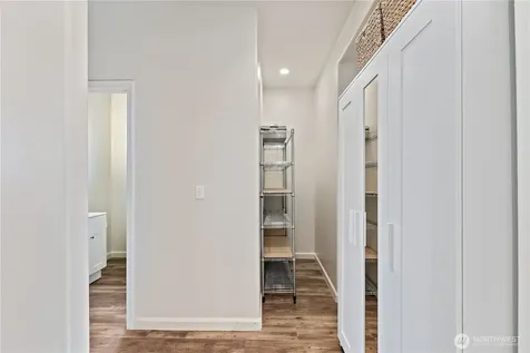 1521 E Spruce Street Seattle WA 98122