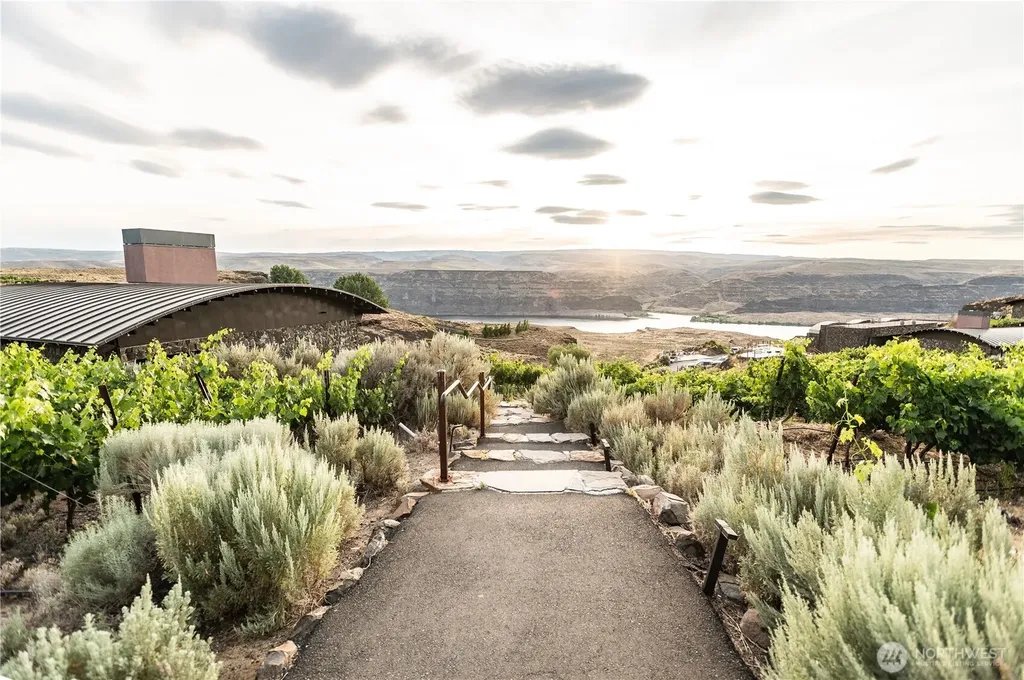 23584 Gorge Loop Drive Quincy WA 98848